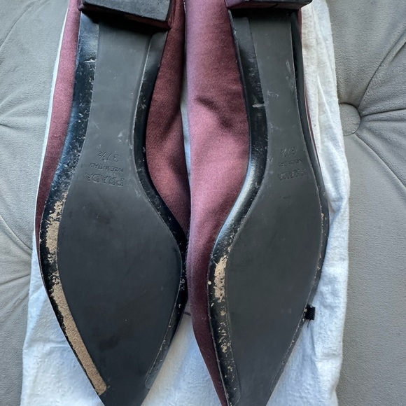 Size 7.5 (37 1/2), Prada maroon satin flats with tiny black bows, barely worn - Picture 7 of 8